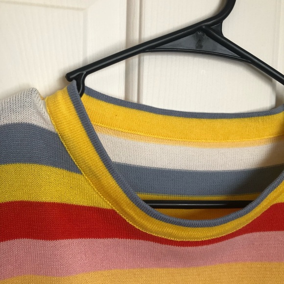 Colorful Flower Embroidered Short Sleeve Cropped Crew Neck Tee - Picture 3 of 5